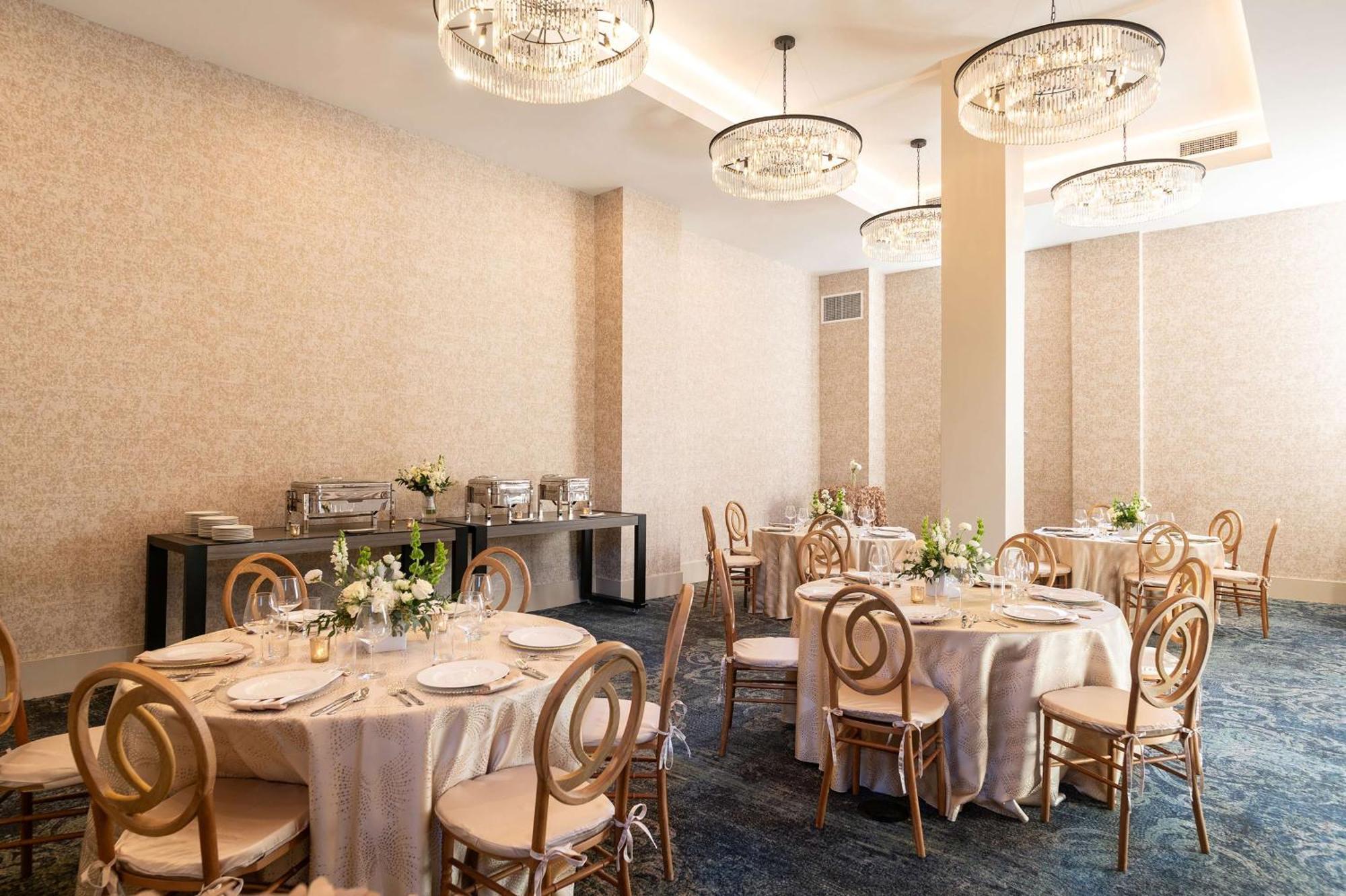 Hotel Petersburg, Tapestry Collection By Hilton Экстерьер фото
